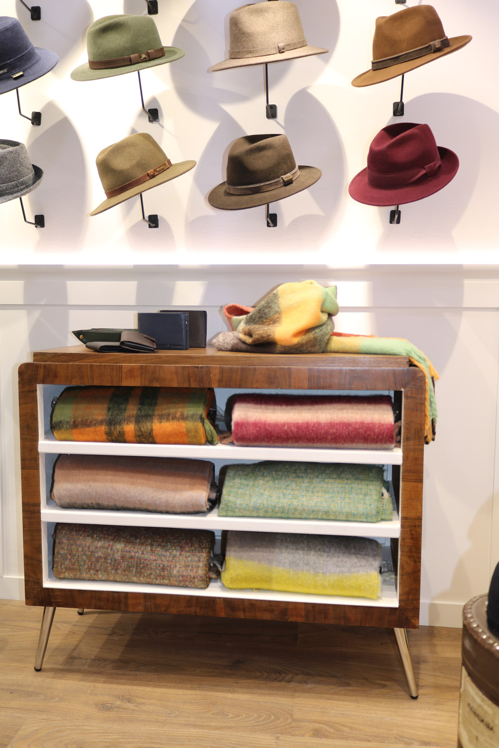 mueble-tienda-restaurado-